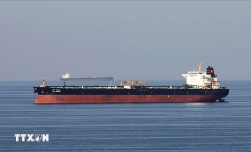 Lưu lượng vận tải qua eo biển Hormuz vẫn rất thấp so với trước xung đột