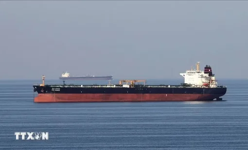 Lưu lượng vận tải qua eo biển Hormuz vẫn rất thấp so với trước xung đột