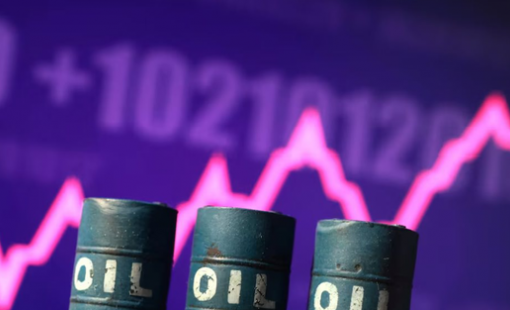 Eo biển Hormuz vẫn "cửa đóng then cài": Giá dầu nhảy vọt 2%, vàng quay đầu giảm sau chuỗi 4 tuần