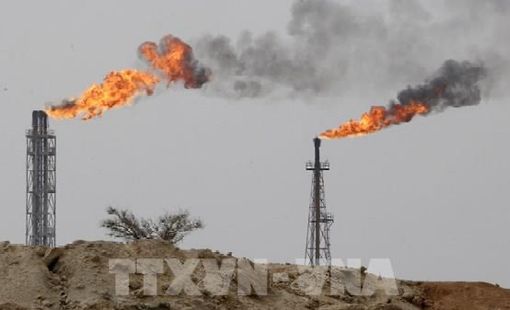 Giá dầu giảm nhẹ sau quyết định rời OPEC của UAE
