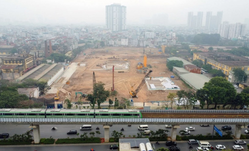 Nguy cơ dư cung căn hộ cao cấp “phủ bóng” thị trường bất động sản