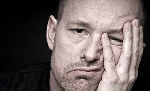 Phiên 3/4: Khối ngoại tiếp đà bán ròng hơn 1.500 tỷ đồng, cổ phiếu nào bị "xả" mạnh nhất?