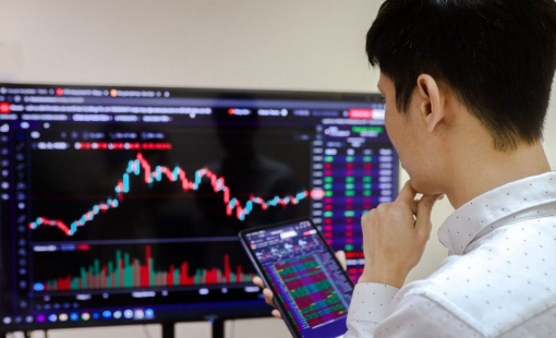 Đặt mục tiêu tăng trưởng 2 chữ số, cổ phiếu Ngân hàng chật vật hồi phục sau đợt điều chỉnh