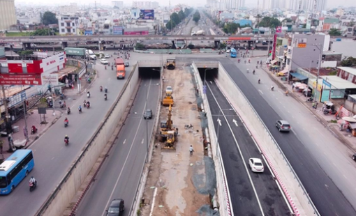Giá vật liệu “nhảy vọt” theo xăng dầu: Nguy cơ đội vốn hàng chục nghìn tỷ đồng