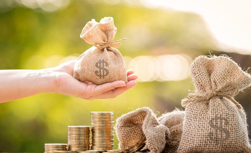 Người giàu Mỹ đổ xô vào quỹ hiến tặng để tránh thuế