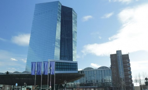 ECB giữ nguyên lãi suất trước rủi ro từ xung đột Trung Đông