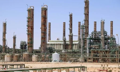 Cơ sở lọc dầu lớn nhất của Libya phải ngừng hoạt