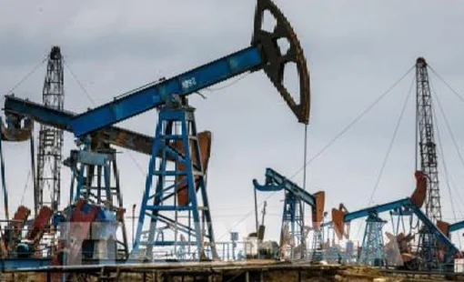 Giá dầu thế giới tăng hơn 3 USD/thùng phiên sáng đầu tuần