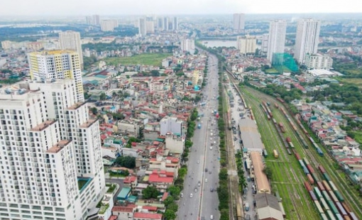 Tuyến quốc lộ dài 36km, rộng 90m, quy mô 10 làn xe, vốn đầu tư 6 tỷ USD do Vingroup đầu tư dự kiến khởi công ngày 19/5