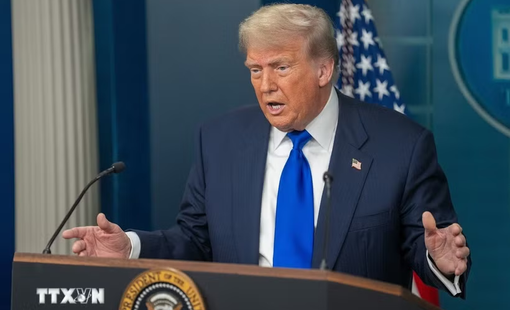 Tổng thống Mỹ Donald Trump đưa lãnh đạo các tập đoàn lớn tới Trung Quốc