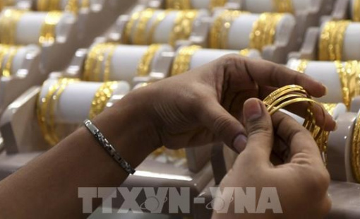 Ấn Độ tăng gấp đôi thuế nhập khẩu vàng và bạc