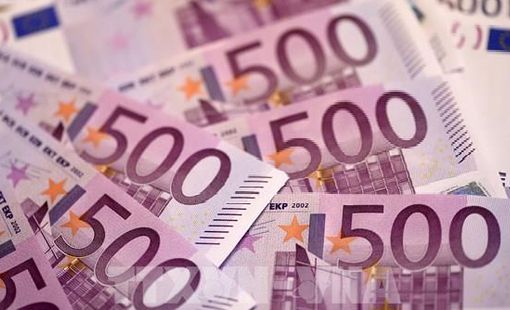 Cú sốc dầu mỏ toàn cầu có thể buộc ECB phải tăng lãi suất