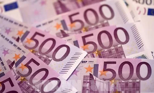 Cú sốc dầu mỏ toàn cầu có thể buộc ECB phải tăng lãi suất