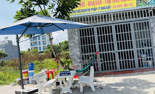 [Chùm ảnh] Chuyện gì đang xảy ra với thị trường bất động sản phía Nam?