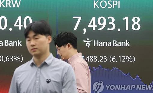 Chứng khoán Hàn Quốc rơi tự do sau khi vượt mức đỉnh lịch sử 8.000 điểm