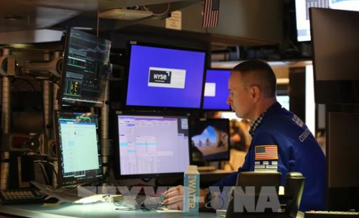 Thông tin từ Fed giúp S&P 500 tăng tuần thứ 8 liên tiếp