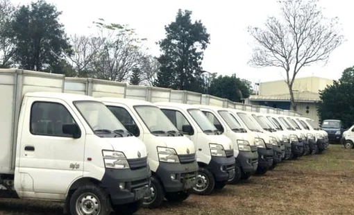 Doanh nghiệp ô tô lớn nhất sàn chứng khoán bán đấu giá 141 xe ô tô tải, giá khởi điểm trung bình hơn 66 triệu/xe
