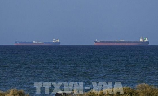 "Nút thắt" tại eo biển Hormuz khiến ngành vận tải biển thế giới chao đảo