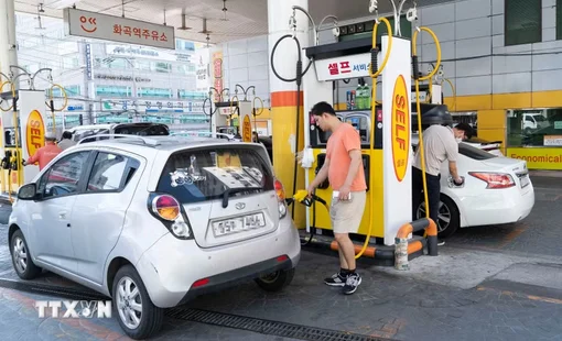 Tại sao giá dầu vẫn neo cao dù OPEC+ liên tiếp tăng sản lượng?