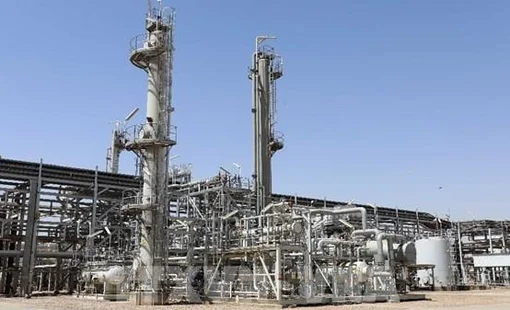 Giá dầu tiếp tục giảm khi thị trường chờ chi tiết thỏa thuận Mỹ-Iran