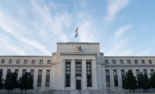 Fed giữ nguyên lãi suất đối mặt lạm phát và chi phí sinh hoạt