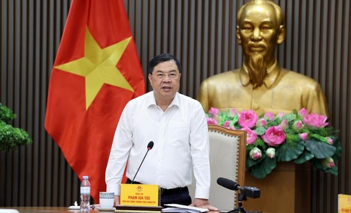 Chỉ đạo mới nhất của Phó Thủ tướng về xăng E10