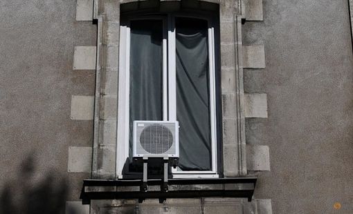 Phát hiện loạt nhà máy Trung Quốc sáng đèn cả ngày lẫn đêm, sản xuất mặt hàng mà dân châu Âu phải 'lặn lội' tận 200 km mới mua được