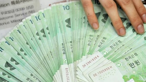 Đồng won giảm xuống mức thấp nhất trong 17 năm