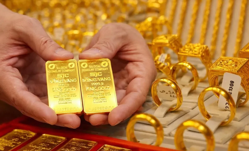Áp lực chốt lời khiến giá vàng tiếp tục giảm sâu