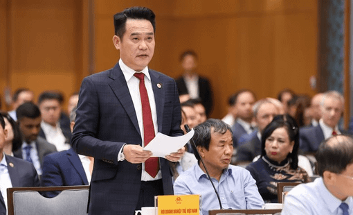 Gặp Thủ tướng, ông Đặng Hồng Anh kiến nghị rà soát chính sách tiền thuê đất khi nhiều nơi tăng đột biến tới 35 lần