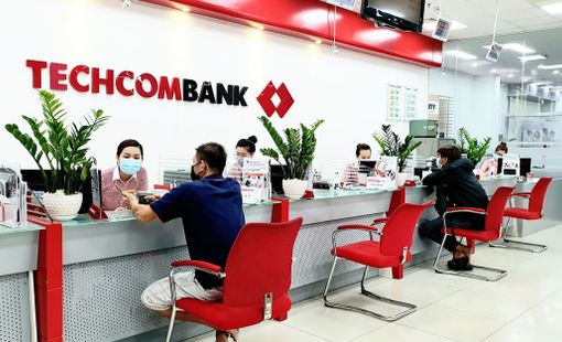 Techcombank lãi 18.540 tỷ đồng trong nửa đầu năm 2026