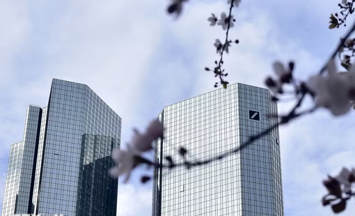 Khám xét trụ sở chính của ngân hàng Deutsche Bank