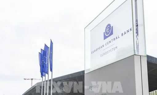 ECB giữ nguyên lãi suất, chờ thêm dữ liệu để đánh giá tác động của xung đột Mỹ-Iran
