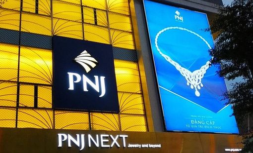 Biến lớn tại PNJ: Hơn 1.270 tỷ đồng được vung ra, ai đang giải cứu?