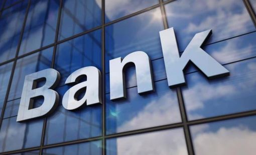 Lợi nhuận ngân hàng phân hóa: Techcombank lập kỷ lục, ABBank tăng hơn 80%