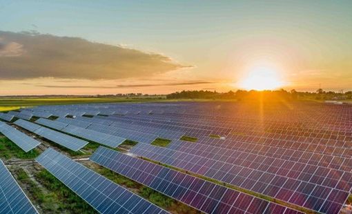Tập đoàn 110 năm tuổi của Foxconn thâu tóm hoàn toàn DN điện mặt trời tại Việt Nam, lấn sân sang pin lưu trữ