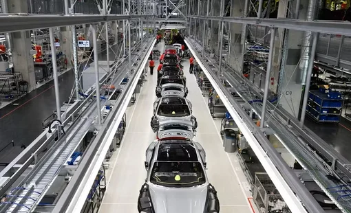 Nhà sản xuất ôtô Porsche cắt giảm thêm 5.000 việc làm