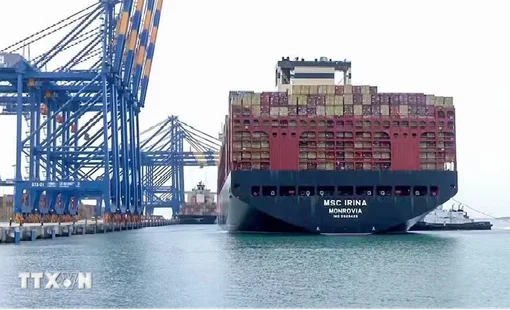 Ấn Độ đặt mục tiêu xuất khẩu 1.000 tỷ USD đến 2027 amid dự trữ ngoại hối giảm