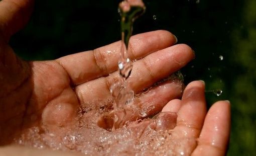 Một công ty niêm yết chốt ngày trả cổ tức tiền mặt 30%, cổ phiếu thuộc diện cảnh báo