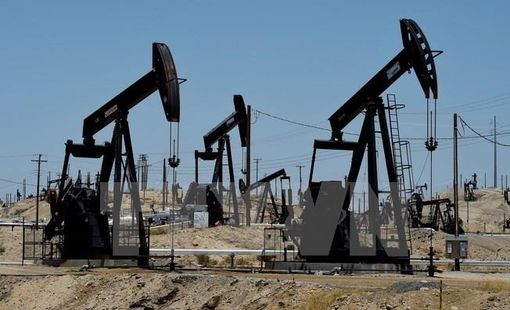 Giá dầu Brent tăng gần 8% do xung đột Trung Đông leo thang