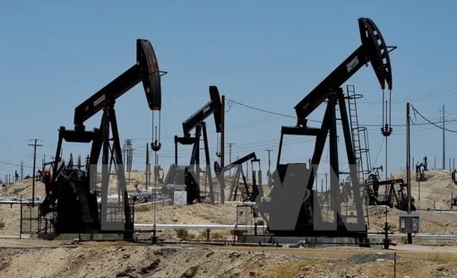 Giá dầu Brent tăng gần 8% do xung đột Trung Đông leo thang