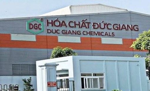 Cổ phiếu Hóa chất Đức Giang (DGC) tiếp tục bị HoSE 'tuýt còi'"