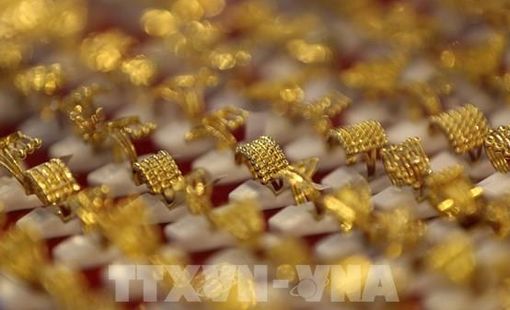 Trung Quốc gom vàng 20 tháng liên tiếp