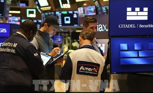 Chỉ số S&P 500 giảm điểm trước khi Mỹ tiến hành hoạt động quân sự mới nhằm vào Iran