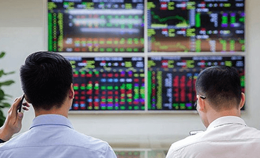 Petrolimex bất ngờ điều chỉnh phương án bán cổ phiếu quỹ PLX