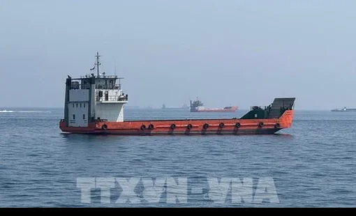 Căng thẳng về kiểm soát eo biển Hormuz: Đàm phán chưa có lối thoát