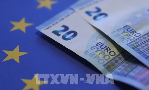 ECB cảnh báo áp lực lạm phát kéo dài