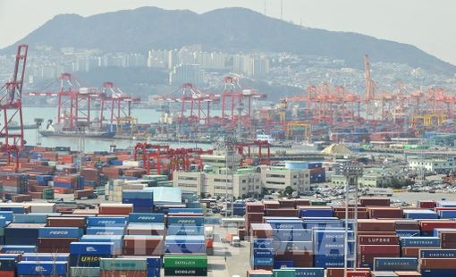 Xuất khẩu Hàn Quốc đạt gần 99 tỷ USD trong tháng 7 nhờ ngành bán dẫn
