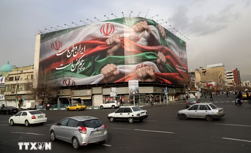 Mỹ phát động chiến dịch kinh tế nhằm vào Iran quy mô lớn