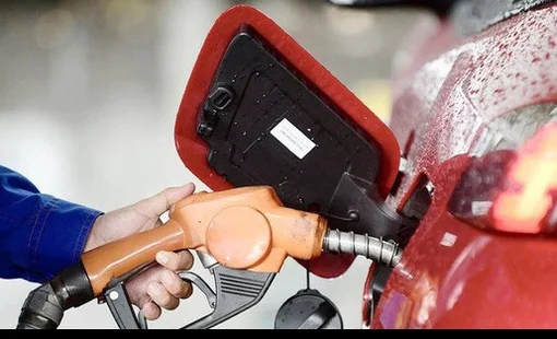 Thị trường xăng dầu sắp ‘thanh lọc’: Petrolimex, PVOIL đang nắm 67% thị phần sẽ ra sao?